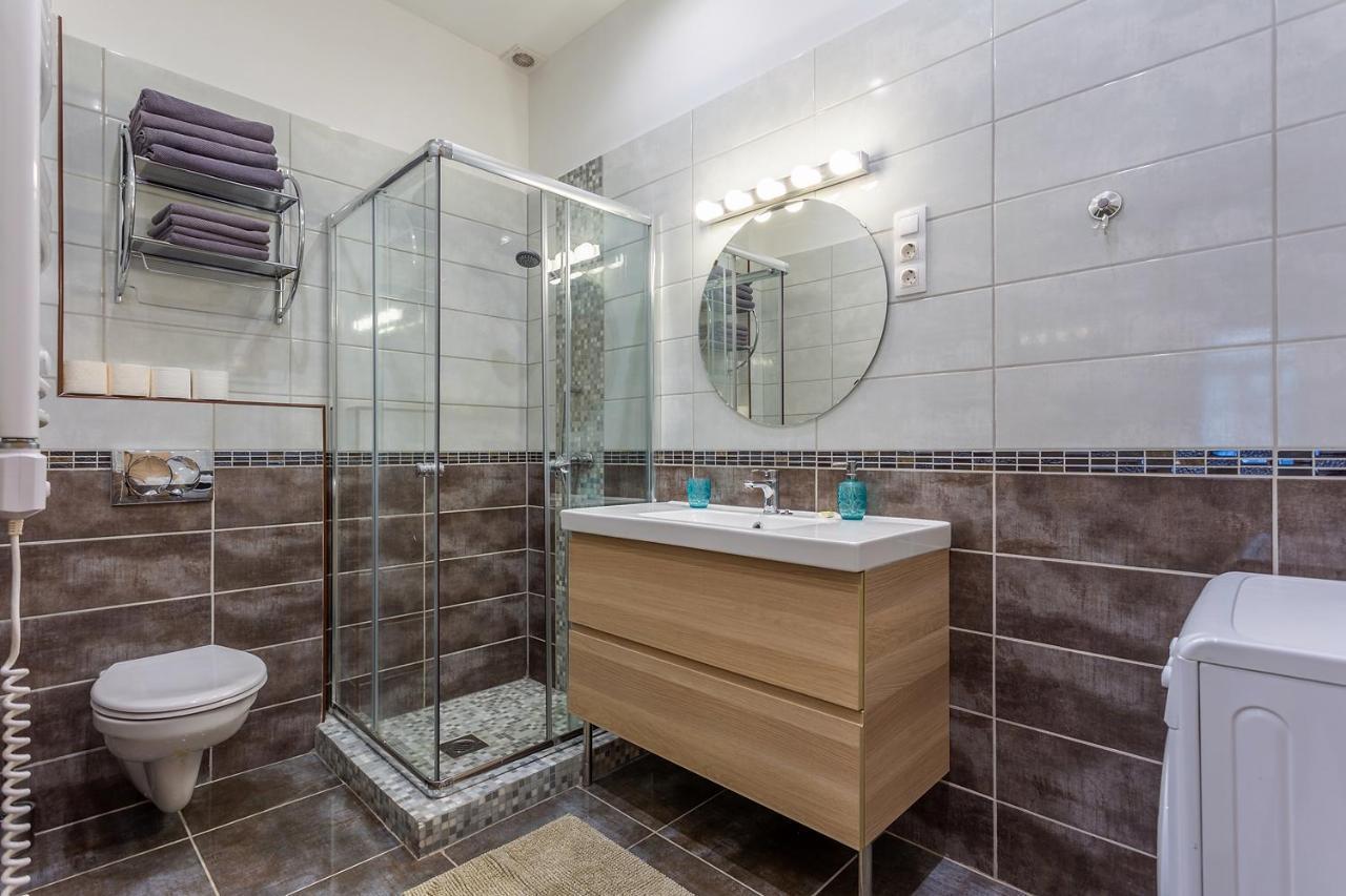 Goldcentral Apartment Dob Budapeste Exterior foto